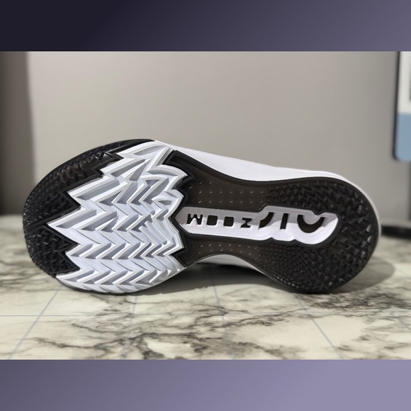 Nike Air Zoom GT Cut 2 'Black/White' Basketball Shoe DJ6015-006 Men 5.5 /Women 7 - Picture 7 of 9